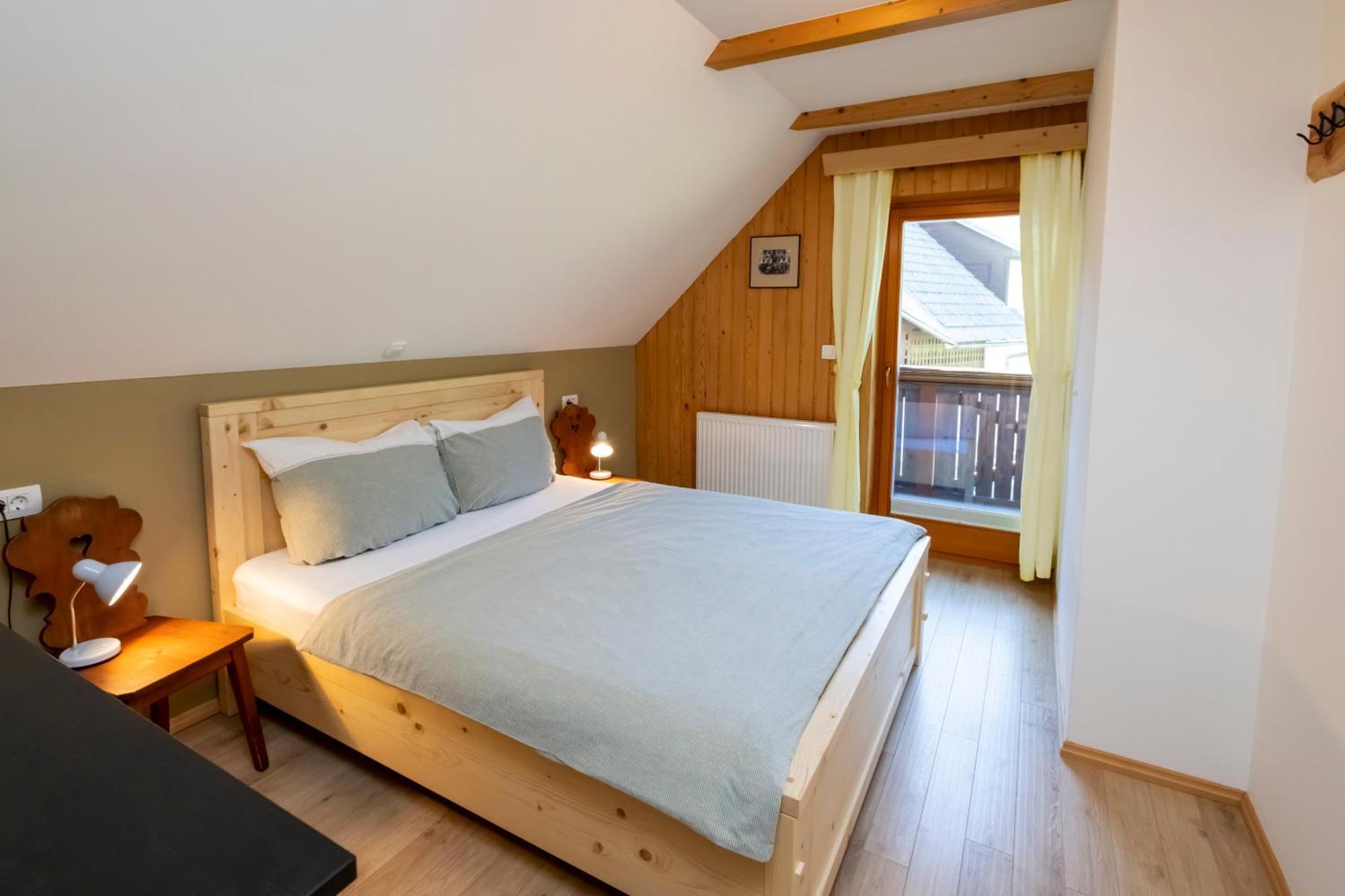Chalet Pr Dobravc Бохин Екстериор снимка